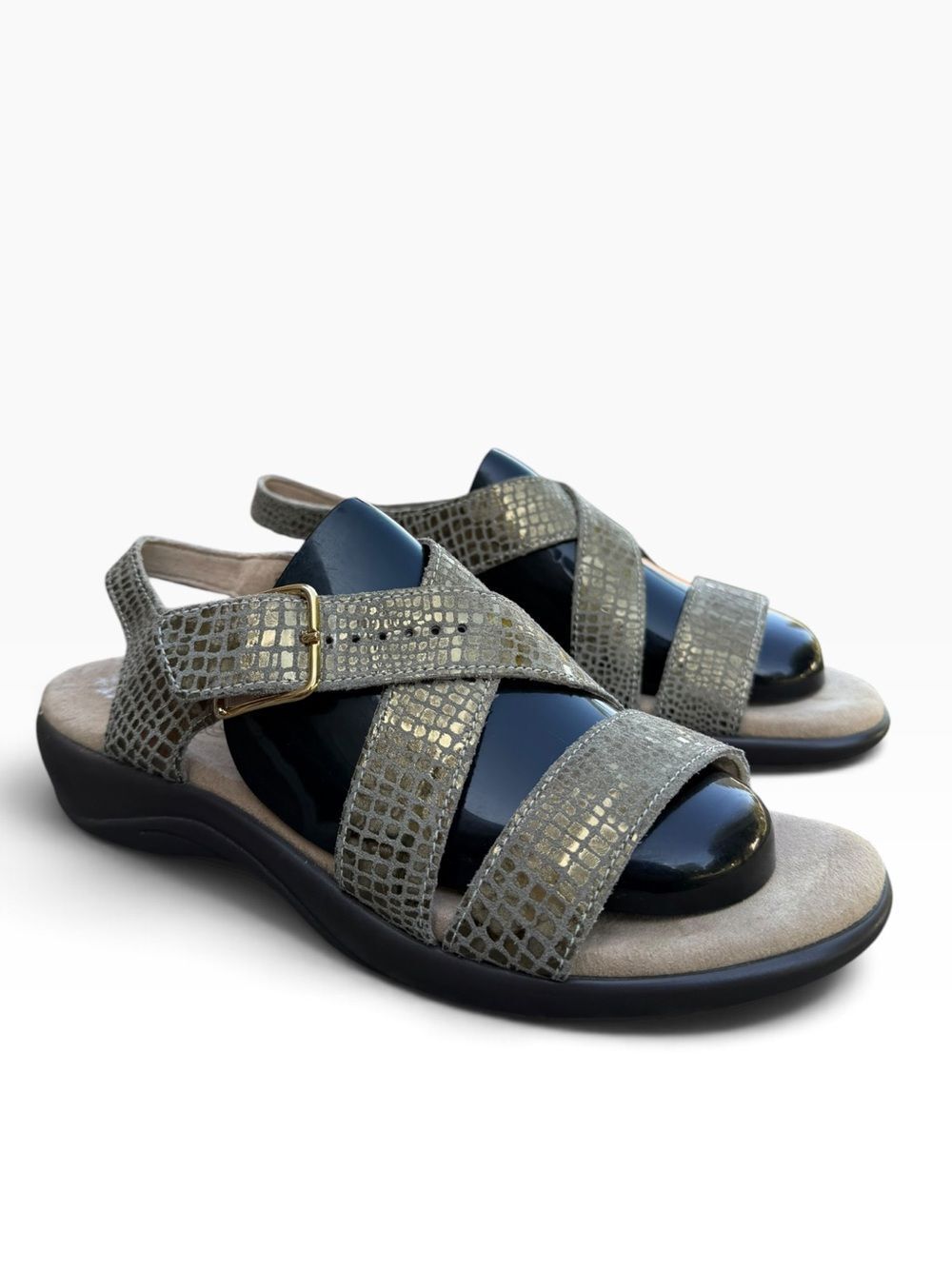 SAS Laguna Gold Metallic Leather Cross Strap Sandals Size 8 N